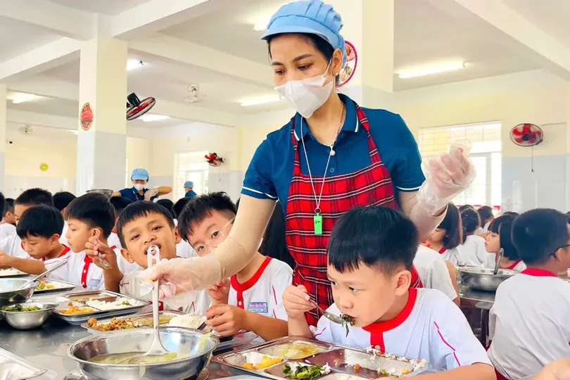 Phụ huynh có thêm kênh giám sát bữa ăn học đường