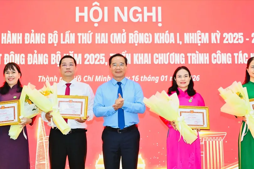 Tận dụng tối đa cú hích mới về thể chế để TPHCM phát triển xứng tầm