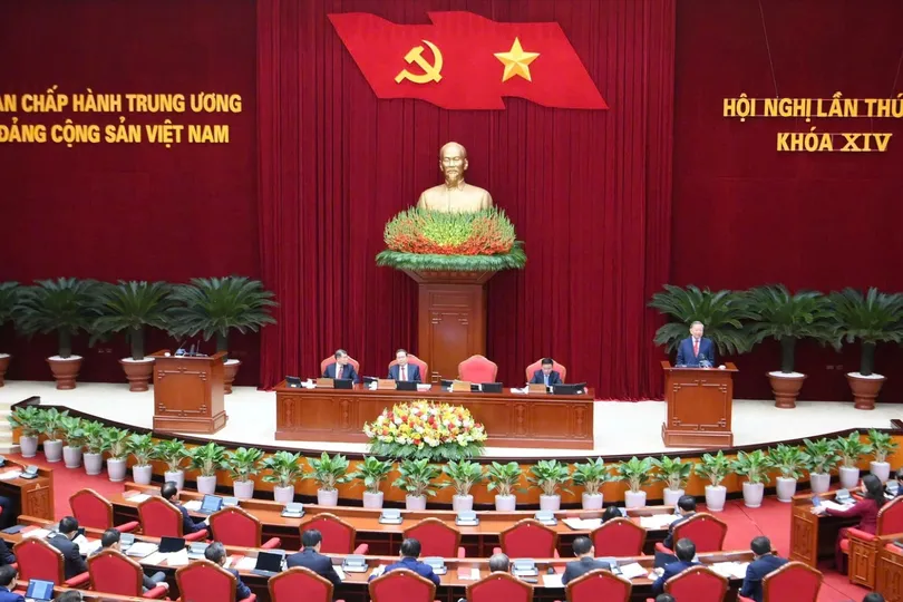 Ngày làm việc thứ nhất của Hội nghị lần thứ 2 Ban Chấp hành Trung ương Đảng khóa XIV