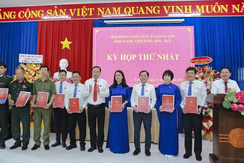 Tăng cường giám sát, kịp thời giải quyết các vấn đề dân sinh