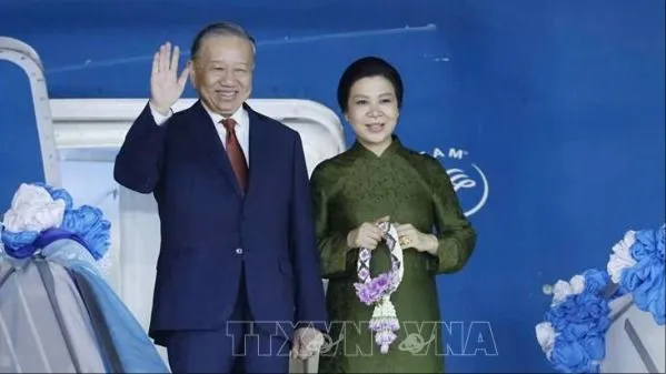 Tổng Bí thư, Chủ tịch nước Tô Lâm và Phu nhân lên đường thăm cấp Nhà nước Cộng hòa Singapore