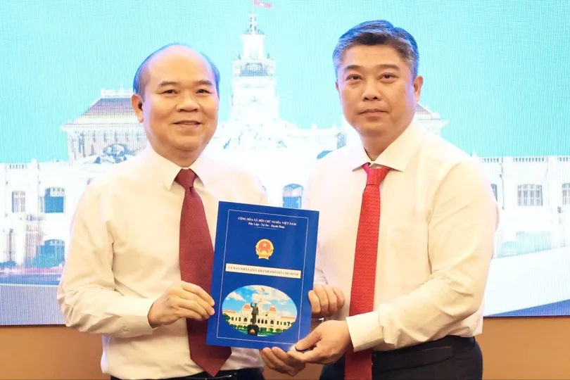 Trưởng Phòng Công tác chính trị, Công an TPHCM, giữ chức Phó Giám đốc Sở Dân tộc và Tôn giáo TPHCM