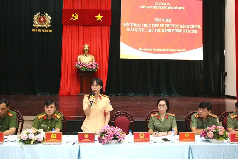 Công an TPHCM đối thoại, gỡ vướng thủ tục hành chính