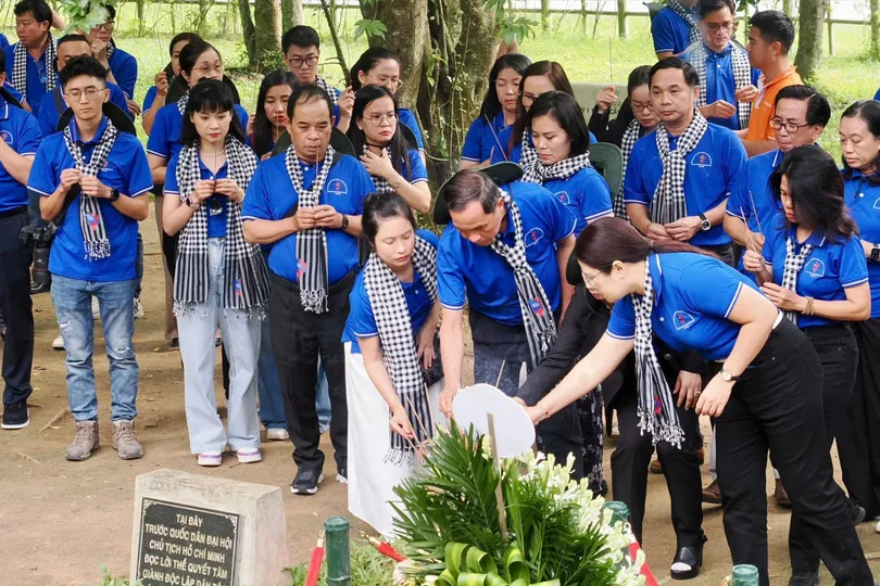 Đi trước mở đường, đồng hành kiến tạo