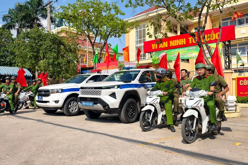 Dân hỏi, Công an xã Tân Vĩnh Lộc trả lời