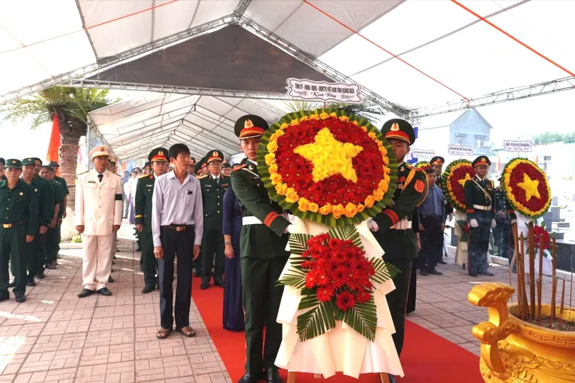 Quảng Ngãi truy điệu, án táng 12 hài cốt liệt sĩ
