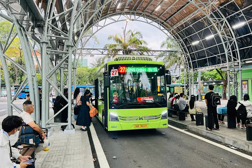 Hơn 30,6 triệu lượt khách đi xe buýt miễn phí sau 3 tháng