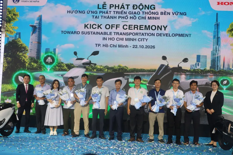 Toàn bộ cán bộ, công chức TPHCM dùng phương tiện sử dụng năng lượng sạch trước năm 2030
