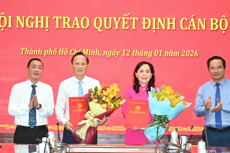Ban Thường vụ Thành ủy TPHCM điều động 2 Thành ủy viên