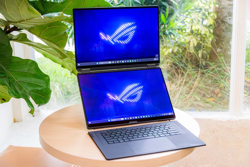 ROG Zephyrus Duo – Laptop Gaming 2 màn hình 16" đầu tiên trên thế giới