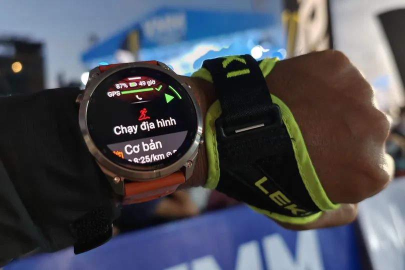 Garmin fēnix 9 Pro sáng rực trước vạch xuất phát VMM 2026