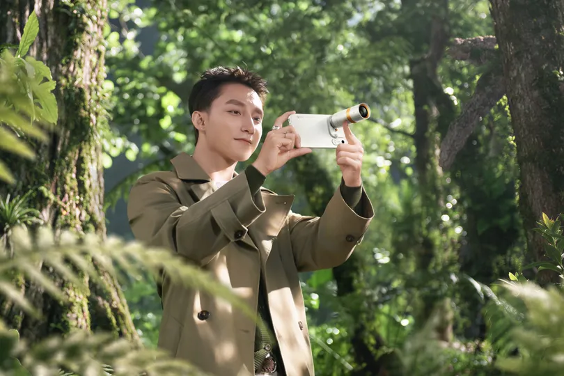 Sơn Tùng M-TP và Oppo Find X10 Series