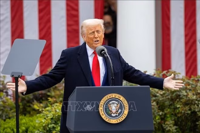 美国总统唐纳德·特朗普在白宫发表讲话。图片：THX/越通社（TTXVN）。