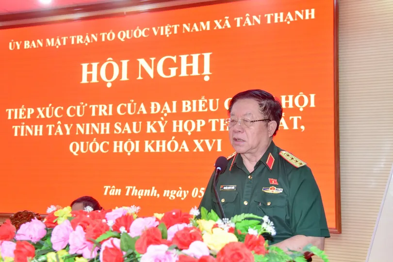 Đại tướng Nguyễn Trọng Nghĩa phát biểu tại buổi tiếp xúc cử tri tại tỉnh Tây Ninh