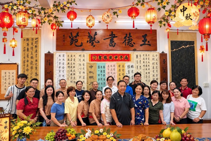 林汉城老师玉学员们济济一堂。仁建/摄