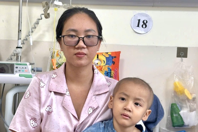 丈夫幼子接连患癌 少妇独撑家庭盼援手