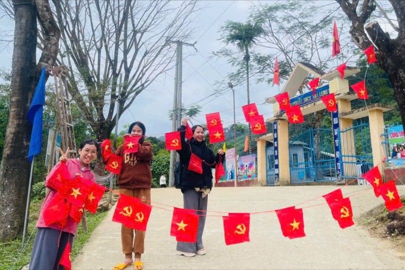 Spring returns to storm-hit Central region