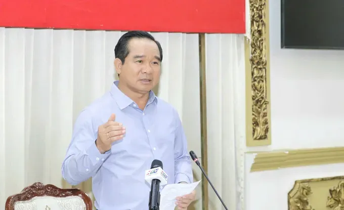 Chairman of the Ho Chi Minh City People’s Committee Nguyen Van Duoc delivers his speech at the meeting. (Photo: SGGP)