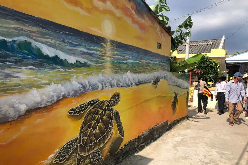 A mural conveying a message of sea turtle conservation (Photo: SGGP)
