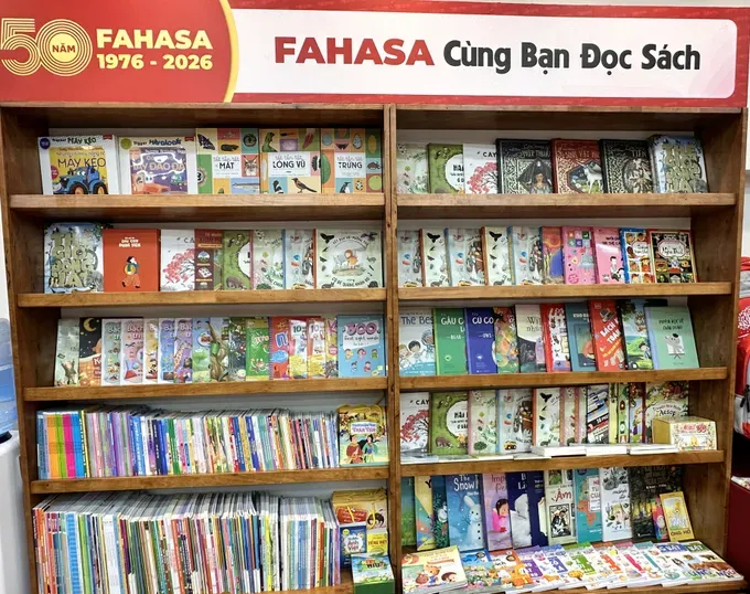 Fahasa will present 50 book cabinets to schools as part of a series of activities marking its 50th anniversary. (Photo: SGGP)