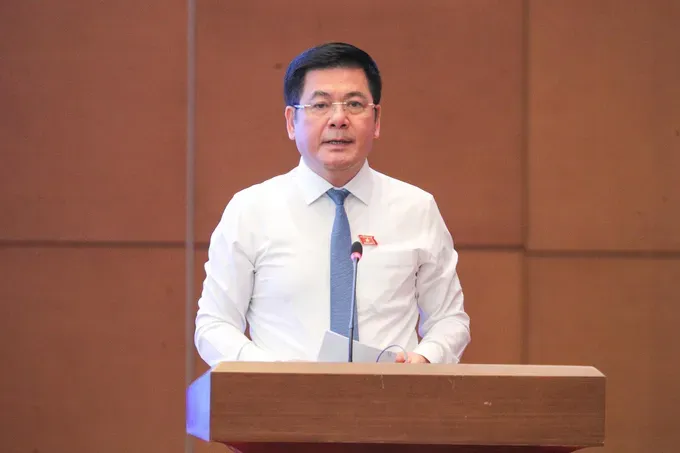 National Assembly Vice Chairman Nguyen Hong Dien speaks at the event. (Photo: SGGP)
