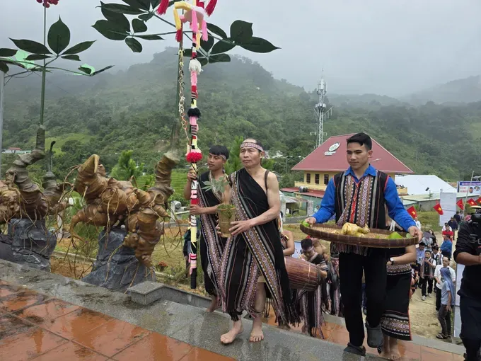 The Xo Dang people's Ginseng Deity Worship Ceremony on Ngoc Linh Mountain (Photo: SGGP)