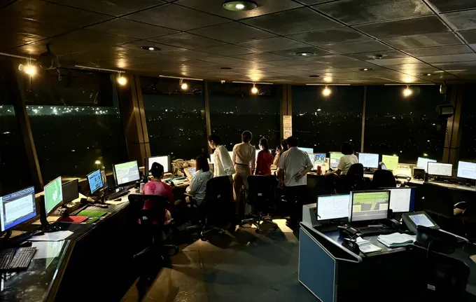 Tan Son Nhat Airport air traffic control tower (Photo: SGGP)