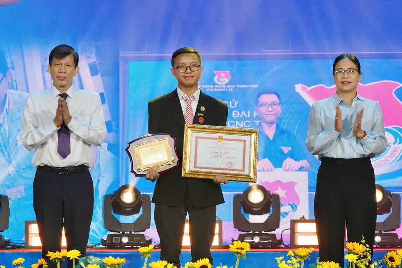 Cá nhân vinh dự nhận Giải thưởng Tôn Đức Thắng lần thứ 25 - năm 2025. Ảnh: HOÀNG HÙNG