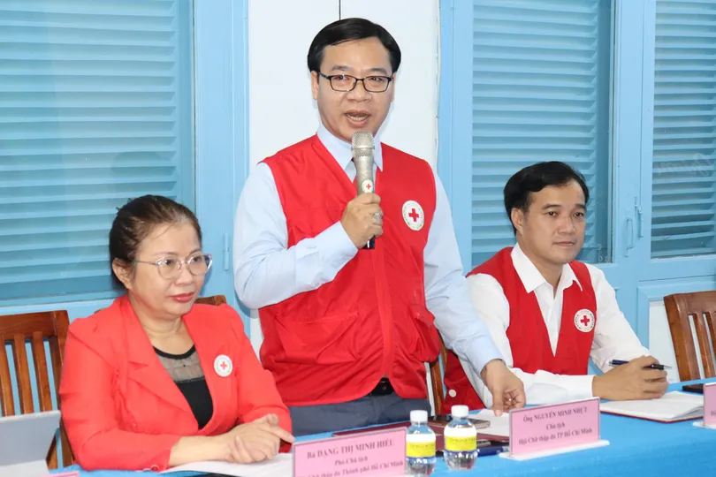 Ông Nguyễn Minh Nhựt, Chủ tịch Hội Chữ thập đỏ TPHCM thông tin chương trình Festival Nhân ái 2026. Ảnh: THÁI PHƯƠNG