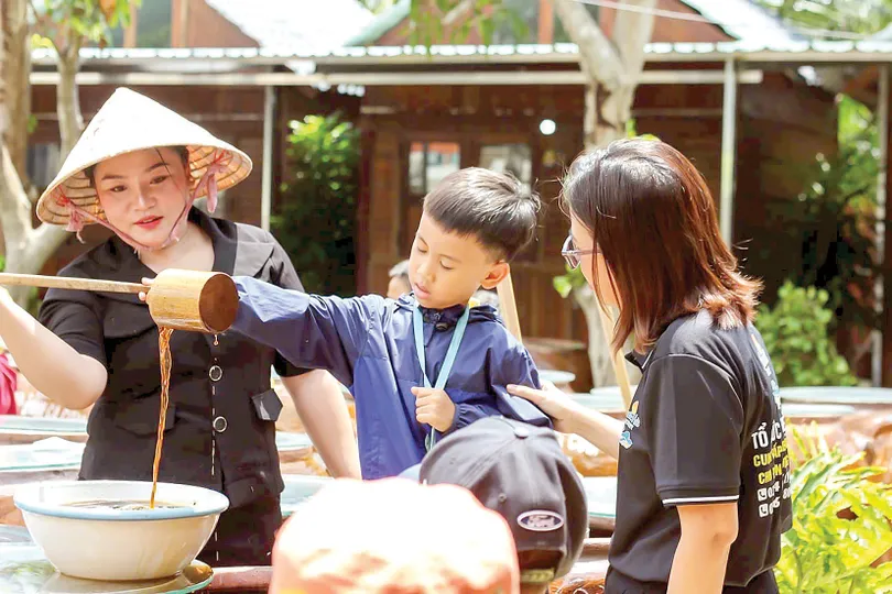 Nghe giọt vàng gõ dấu trăm năm