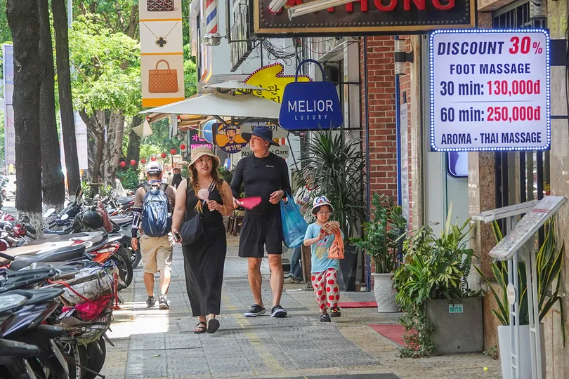Đẹp phố, giữ sinh kế ở đô thị du lịch