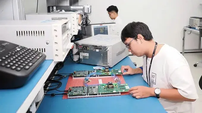 Hoàn thiện hệ sinh thái công nghiệp bán dẫn