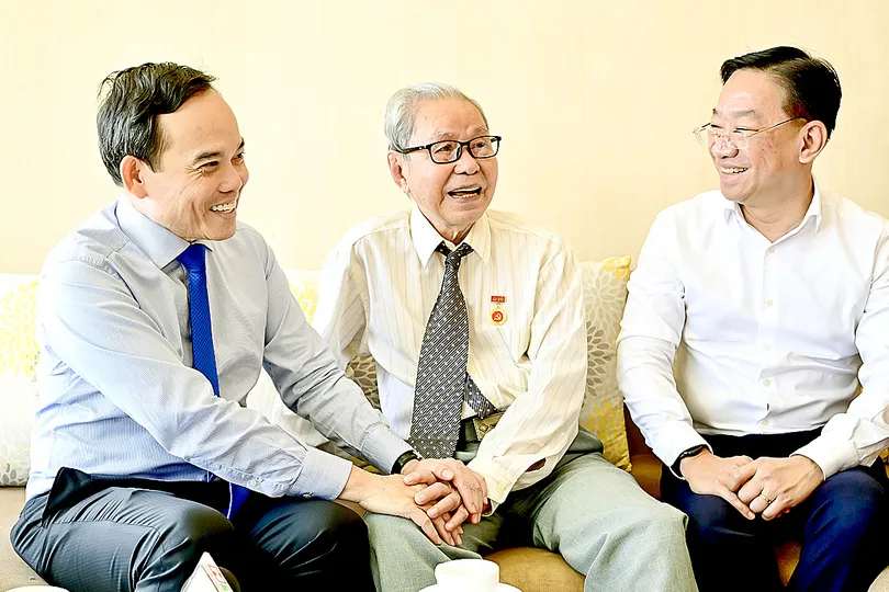 Một đời theo Đảng