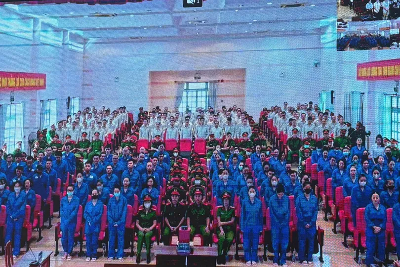 Vụ án VN10: Ca sĩ Chi Dân, người mẫu An Tây bị đề nghị 7-11 năm tù 