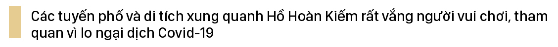 Đường phố Hà Nội đìu hiu, hàng quán đóng cửa vì Covid-19 ảnh 3