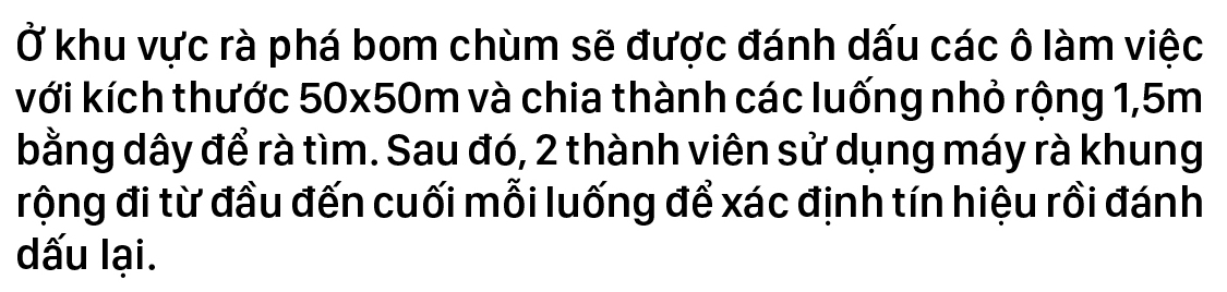 Những cô gái 'săn' bom chùm ảnh 4