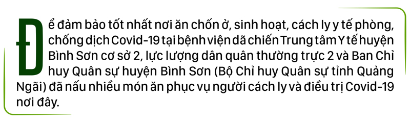Cảm động Bộ đội nấu cơm cho bệnh viện dã chiến ảnh 1