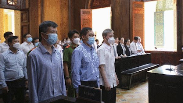 Tin nóng: Thí điểm tài khoản định danh điện tử cá nhân làm thủ tục hàng không; Bắt đối tượng điên cuồng chém công an