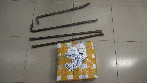 Tin nóng: Tranh giành địa bàn rút hầm cầu, nhóm côn đồ dùng xà beng, xích sắt tấn công khiến 1 người trọng thương