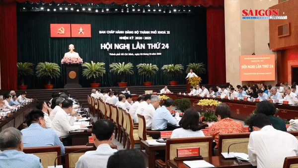 Hội nghị Thành ủy TPHCM bàn giải pháp phát triển kinh tế - xã hội năm 2024