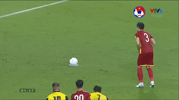 Việt Nam - Malaysia 2-1: Vắng Quang Hải, Văn Toàn, Tiến Linh, Quế Ngọc Hải tỏa sáng, thủ thành Tấn Trường khoe tài, HLV Park Hang Seo rộng cửa làm nên lịch sử World Cup