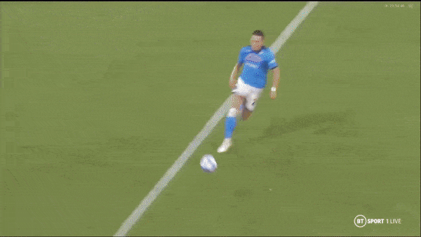 Napoli vs Cagliari 2-0: Zielinski nổ lực kiến tạo, Osimhen mở tỷ số, Insigne lập công trên chấm penalty, HLV Gattuso dẫn đầu Serie A