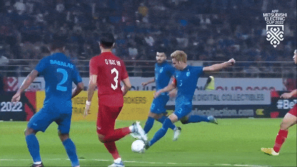 Thái Lan vs Việt Nam 1-0 (chung cuộc 3-2): Theerathon sút xa đẹp mắt, Thái Lan đăng quang AFF Cup, quà chia tay HLV Park Hang Seo chưa trọn vẹn