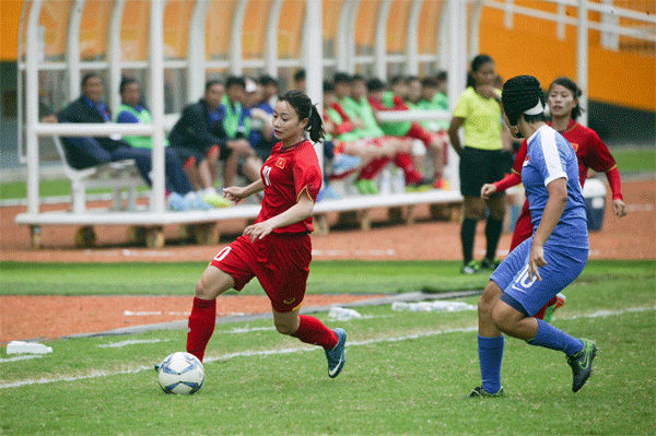 Đội nữ Việt Nam toàn thắng ở vòng bảng