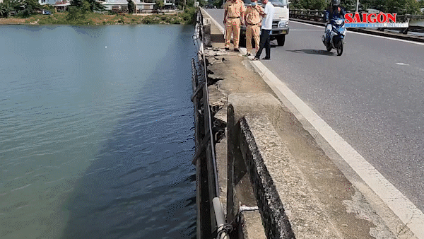 Cầu Câu Lâu hư hại nghiêm trọng nhưng phải chờ vốn sửa chữa