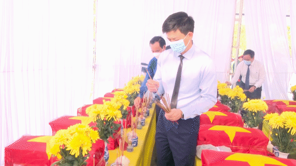 Quảng Trị truy điệu, an táng 24 hài cốt liệt sĩ hy sinh tại Lào