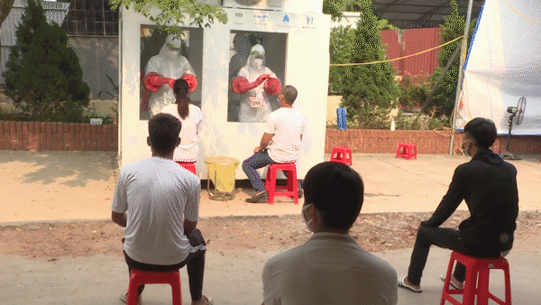 Buồng xét nghiệm lưu động tại Bắc Giang: Thuận tiện, an toàn cho y, bác sĩ 