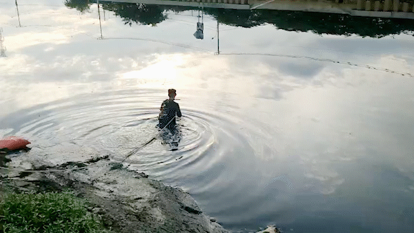 Người đàn ông nhảy sông tự tử trên đường đi khám bệnh ở TPHCM