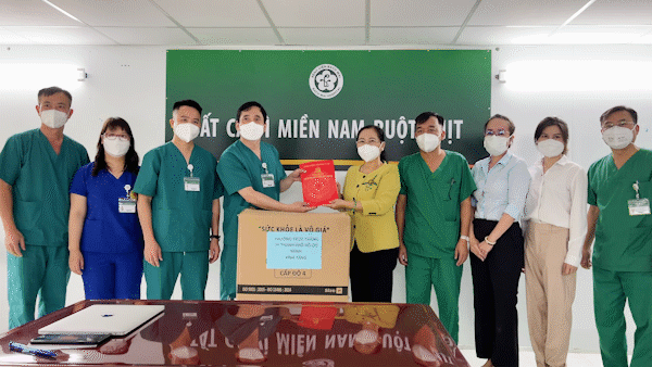 Chủ tịch HĐND TPHCM Nguyễn Thị Lệ: Không bao giờ quên những đóng góp to lớn của các y bác sĩ
