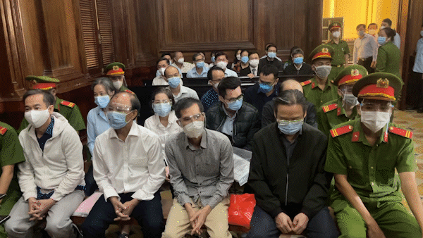 Tạm dừng phiên tòa xét xử ông Lê Tấn Hùng và Trần Vĩnh Tuyến